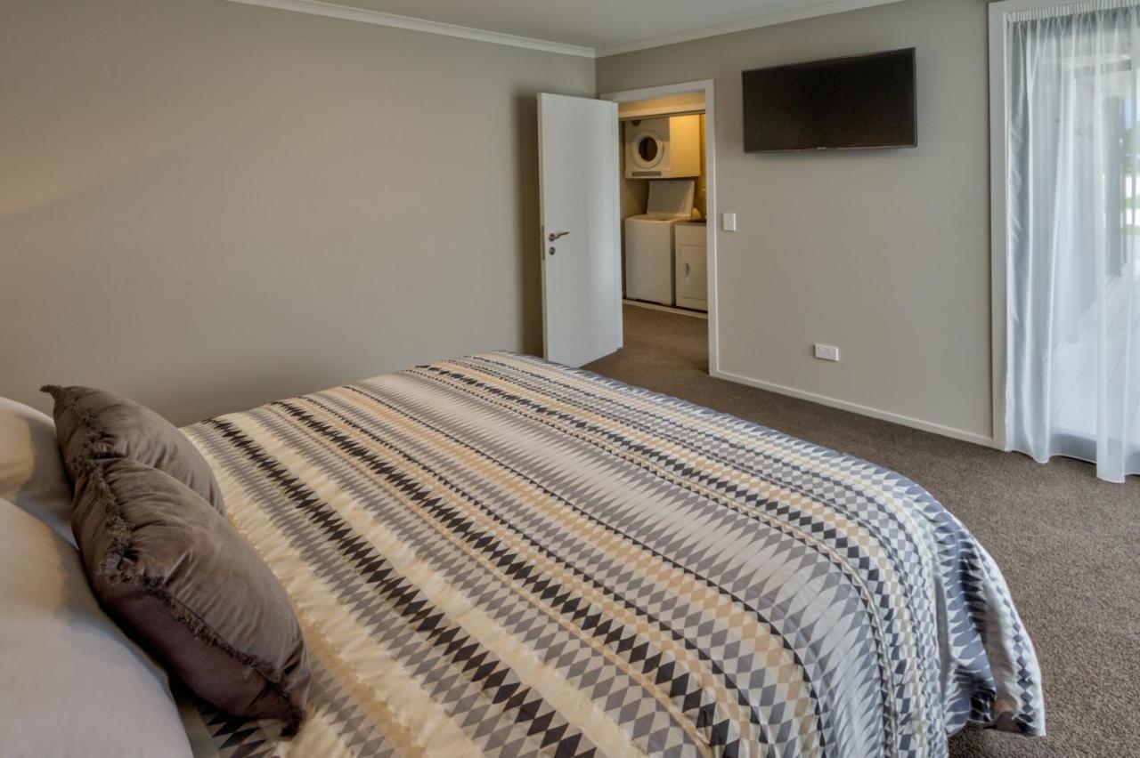 Annies On Milford Motel Te Anau Exterior photo