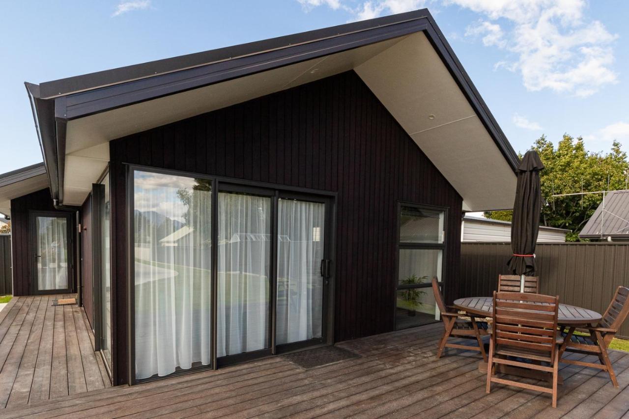 Annies On Milford Motel Te Anau Exterior photo