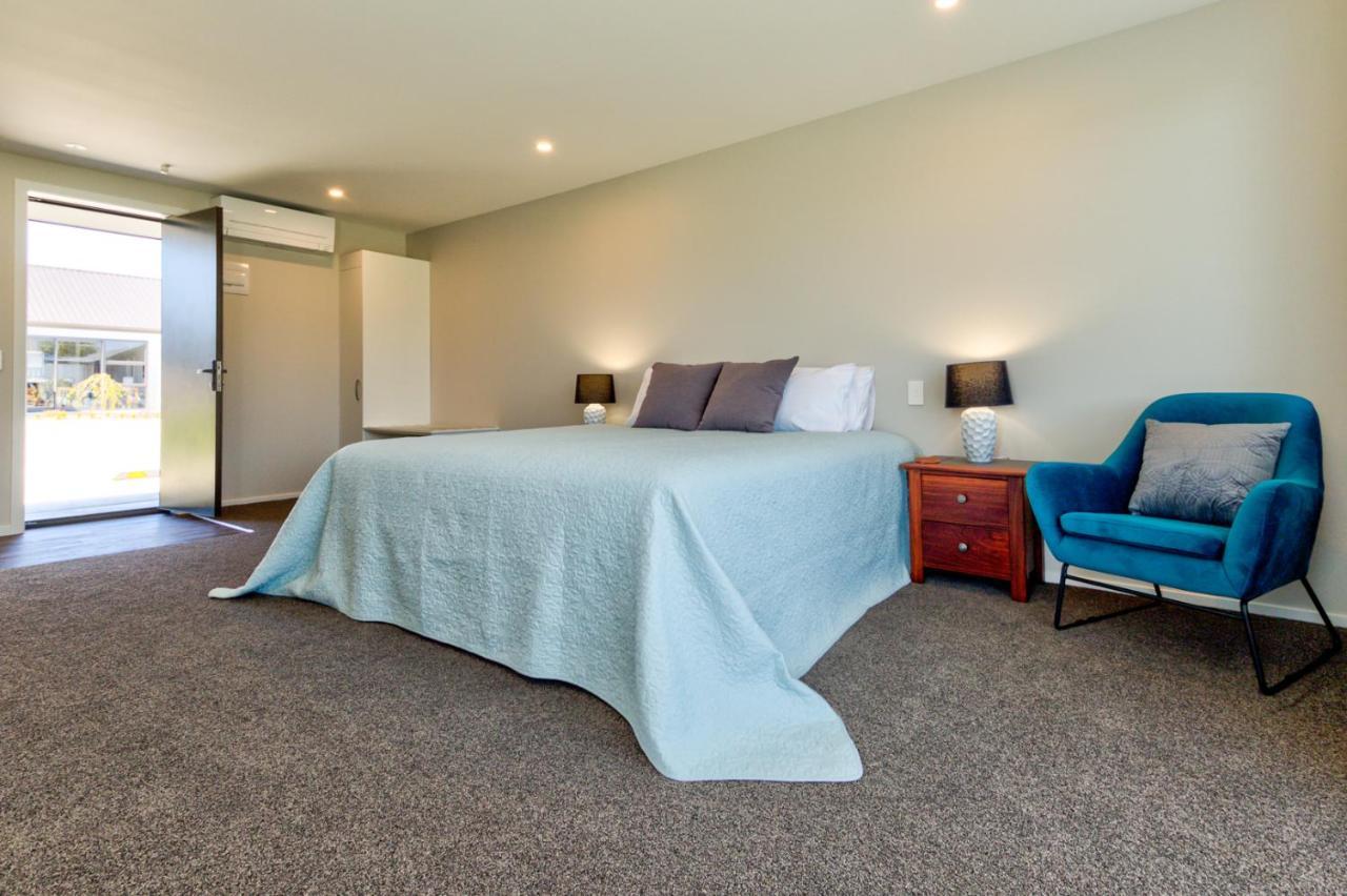 Annies On Milford Motel Te Anau Exterior photo