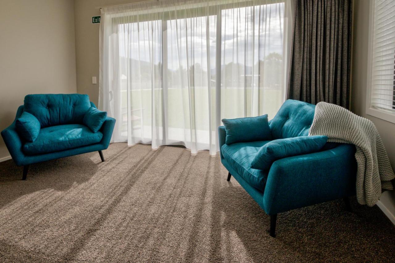 Annies On Milford Motel Te Anau Exterior photo