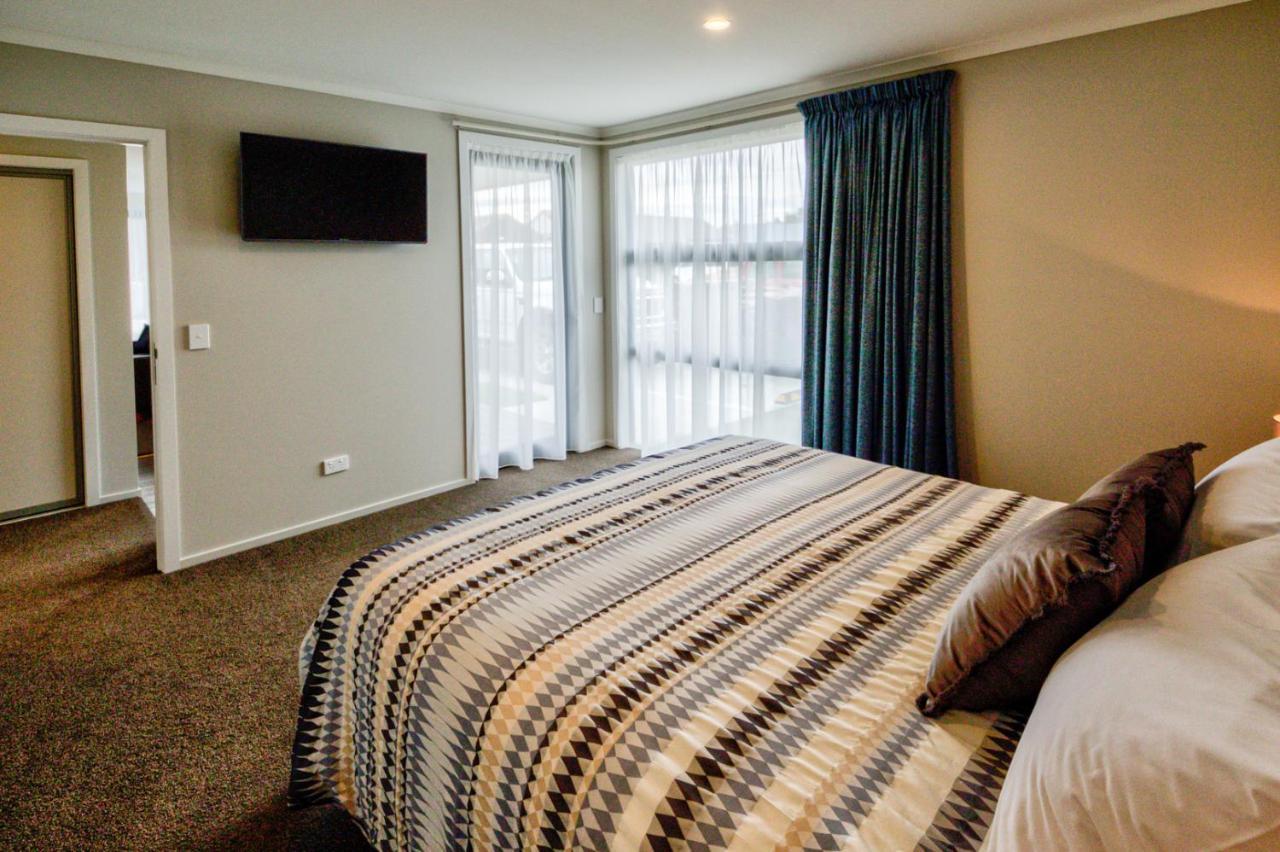 Annies On Milford Motel Te Anau Exterior photo